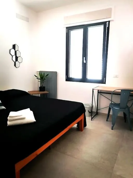 Andirivieni Lecce Casa Vacanze 0*,