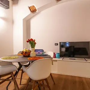 https://corso-venezia-in-una-corte-esclusiva-riservata.italymilanhotels.net